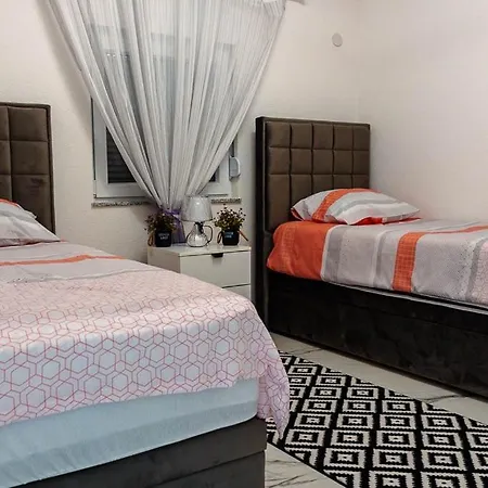 Deluxe Ella Villa Bihac