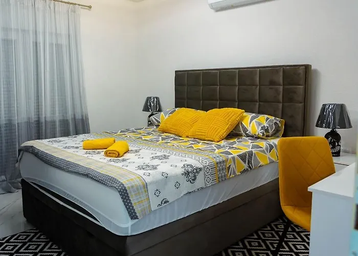 Deluxe Ella * Bihać