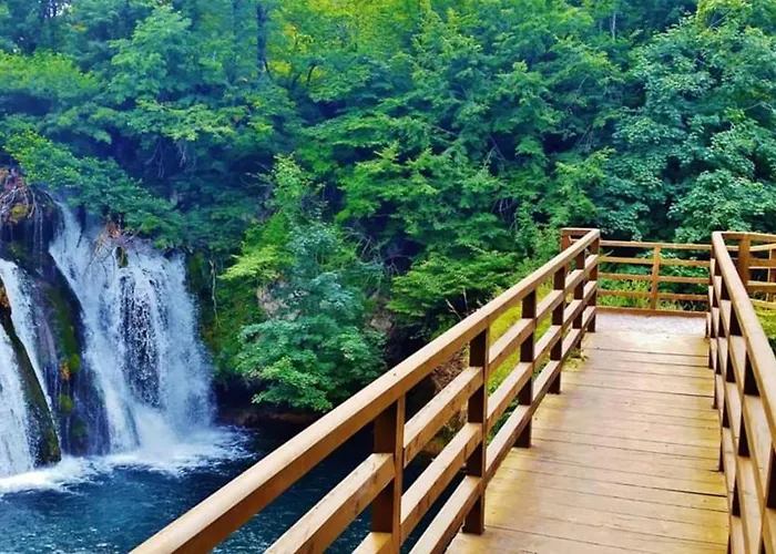 Deluxe Ella 别墅 Bihać