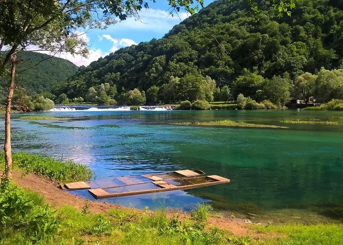 Deluxe Ella 别墅 *